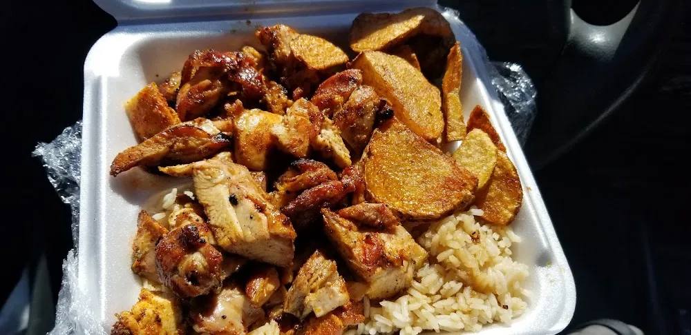 Blackened Chicken Rice & Cajun Spuds Large
